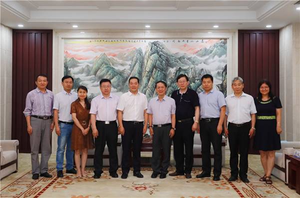 说明: //news.xianzhiji.com/__local/8/E7/94/E1EAA0DE775B55BE6D460EF2F45_FE6D076B_23F44.jpg