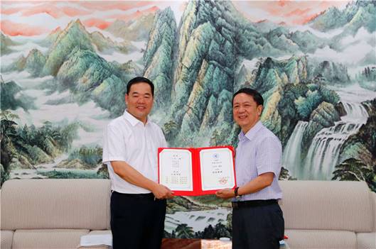 说明: //news.xianzhiji.com/__local/5/1F/FD/3F74C991D781AA48C9382A77949_1D8644B2_2944B.jpg